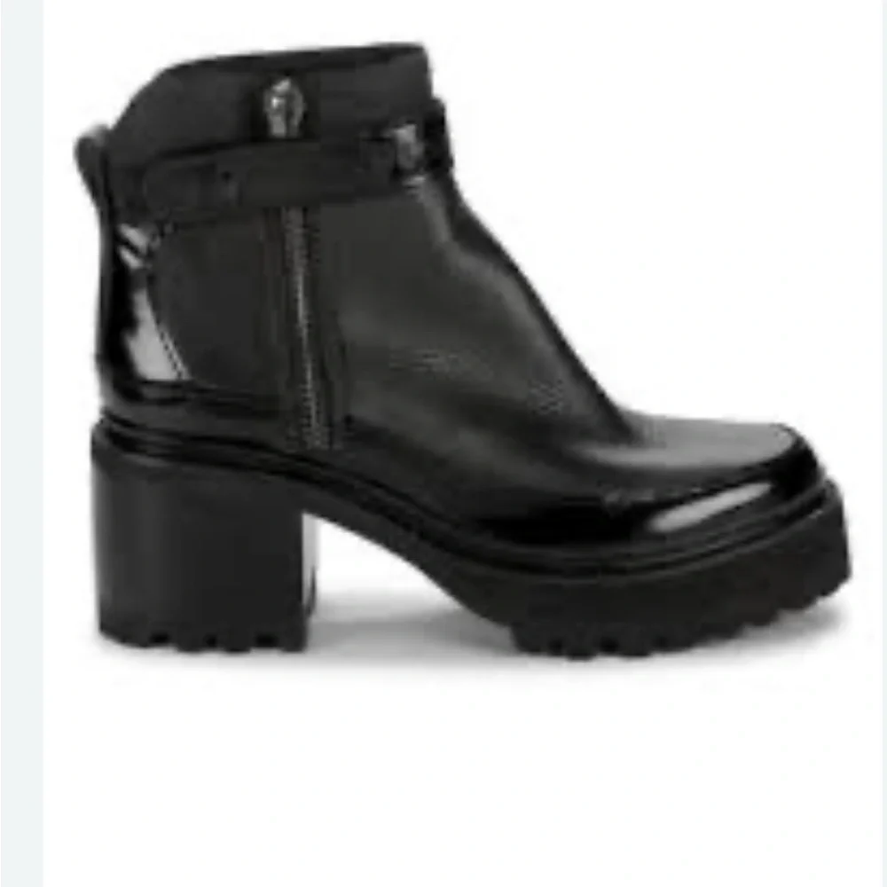 NEVER WORN! See By Chloe Black Ankle Boot - Picture 2 of 7